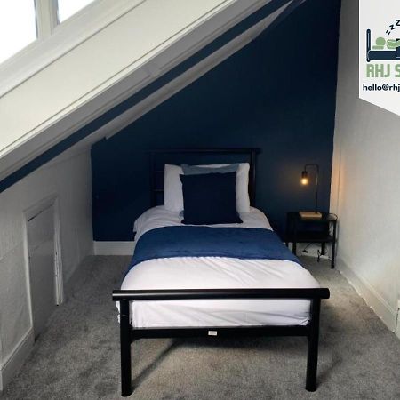 Windsor 4 - Spacious Beautiful 4 Bdrm Maisonette Nr Ncle Free Wifi Free Parking Gateshead Exterior photo